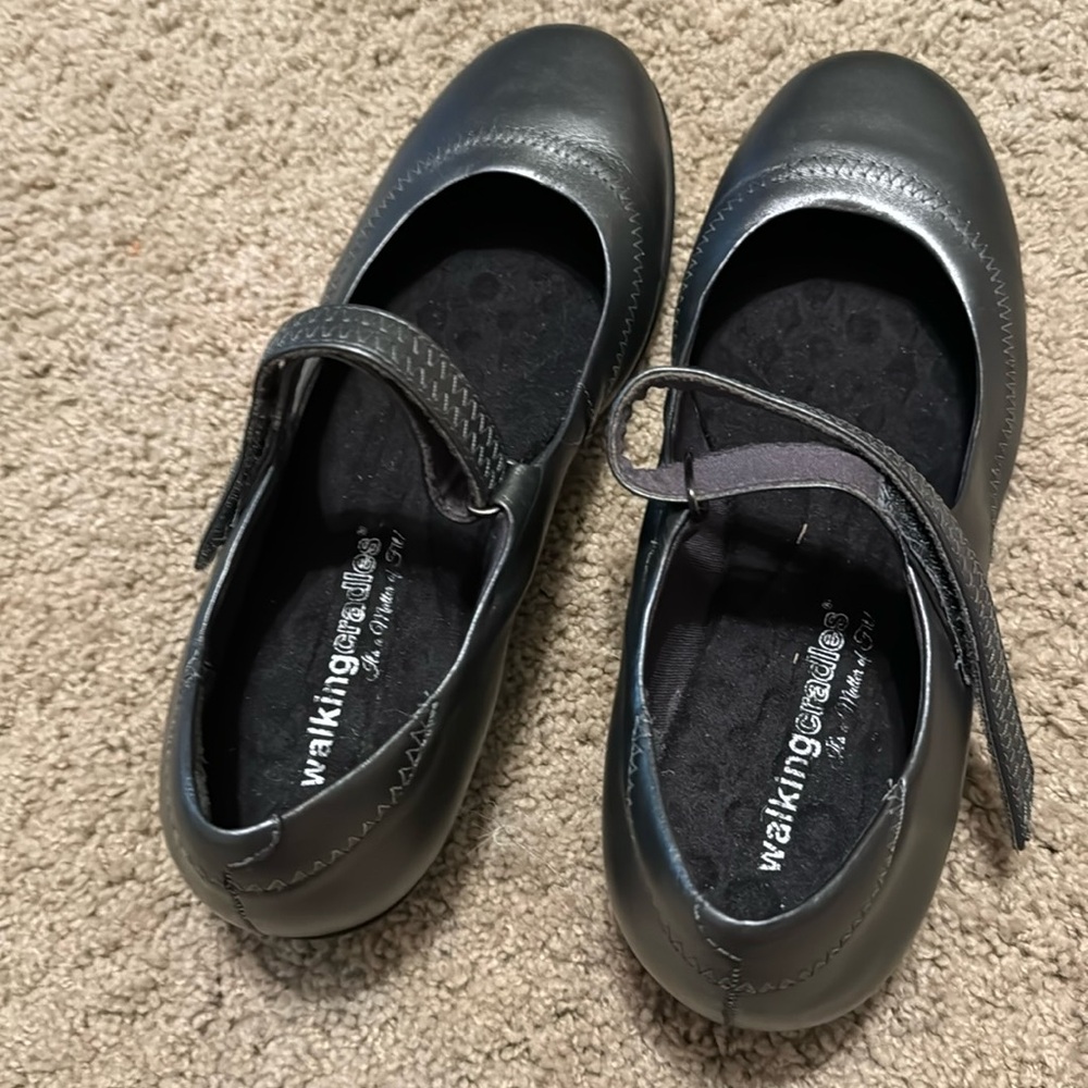 Walking cradles silver 8 1/2